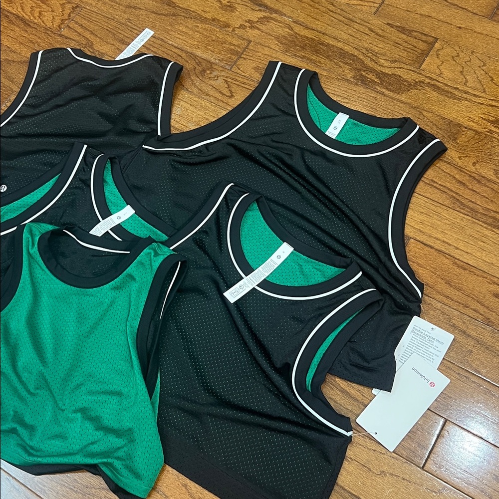 Lululemon reversible tank black and green NWT - Picture 9 of 9